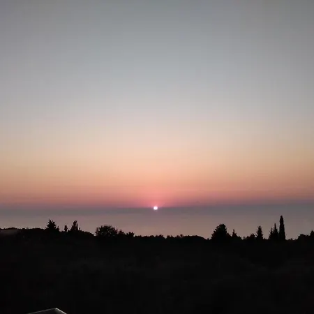 Adelais Villa