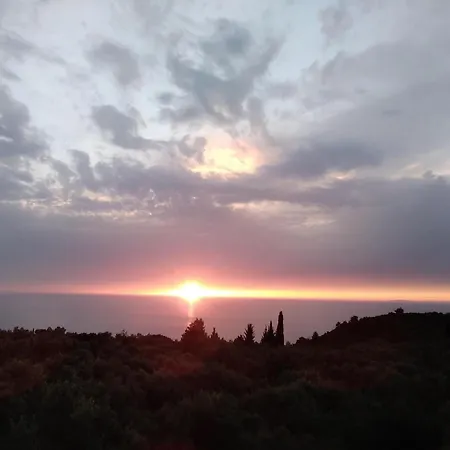 Βίλα Adelais Τσουκαλάδες